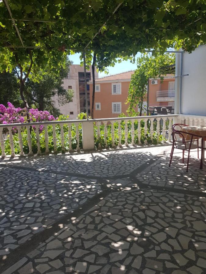 Sobe I Apartmani Marovic Petrovac ภายนอก รูปภาพ