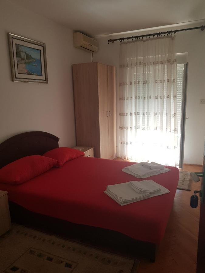 Sobe I Apartmani Marovic Petrovac ภายนอก รูปภาพ