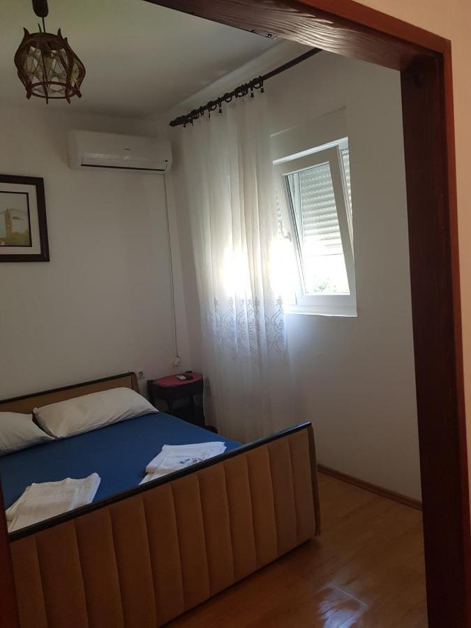 Sobe I Apartmani Marovic Petrovac ภายนอก รูปภาพ