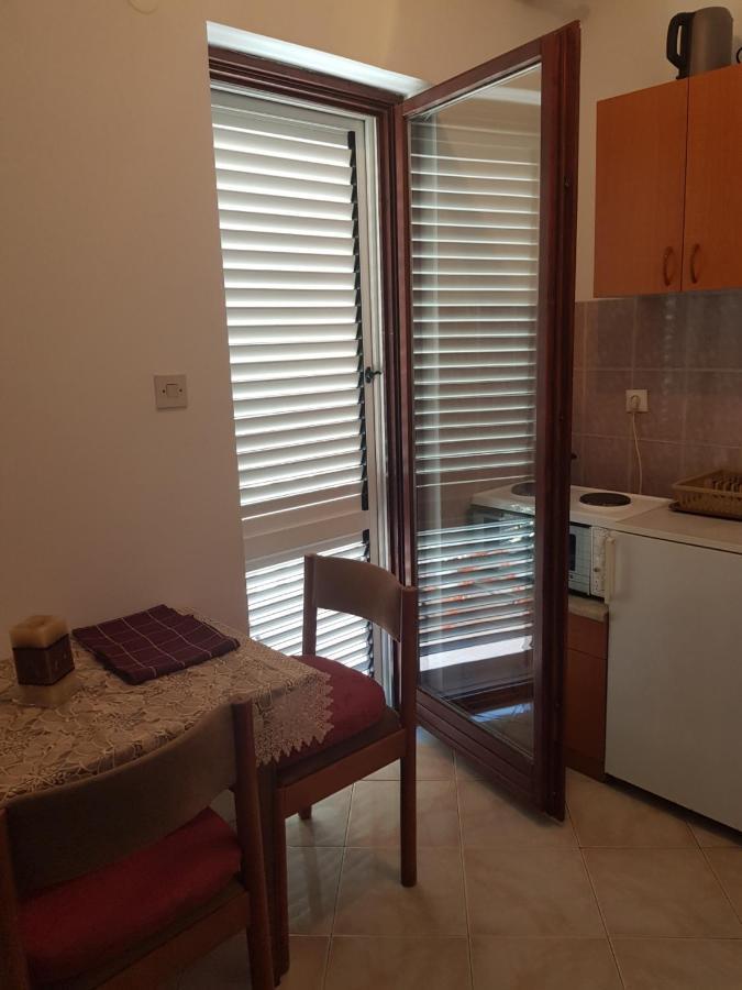 Sobe I Apartmani Marovic Petrovac ภายนอก รูปภาพ