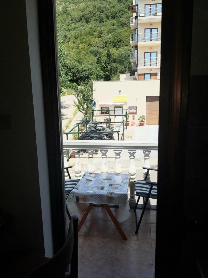Sobe I Apartmani Marovic Petrovac ภายนอก รูปภาพ