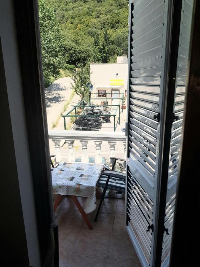 Sobe I Apartmani Marovic Petrovac ภายนอก รูปภาพ