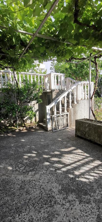 Sobe I Apartmani Marovic Petrovac ภายนอก รูปภาพ