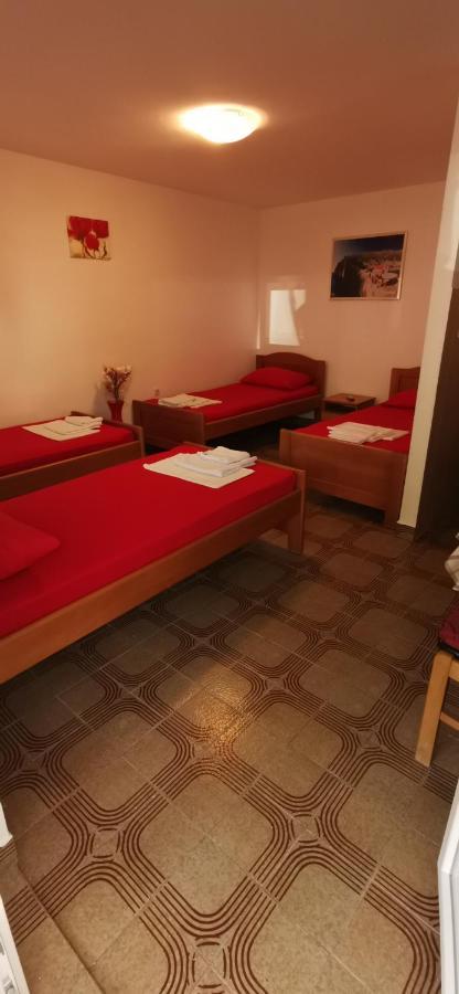 Sobe I Apartmani Marovic Petrovac ภายนอก รูปภาพ