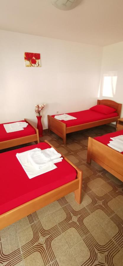 Sobe I Apartmani Marovic Petrovac ภายนอก รูปภาพ