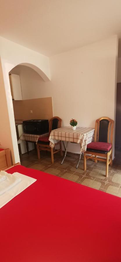 Sobe I Apartmani Marovic Petrovac ภายนอก รูปภาพ