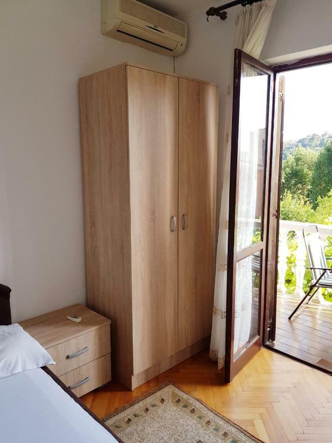 Sobe I Apartmani Marovic Petrovac ภายนอก รูปภาพ