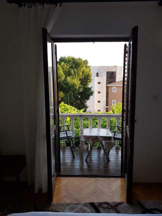 Sobe I Apartmani Marovic Petrovac ภายนอก รูปภาพ