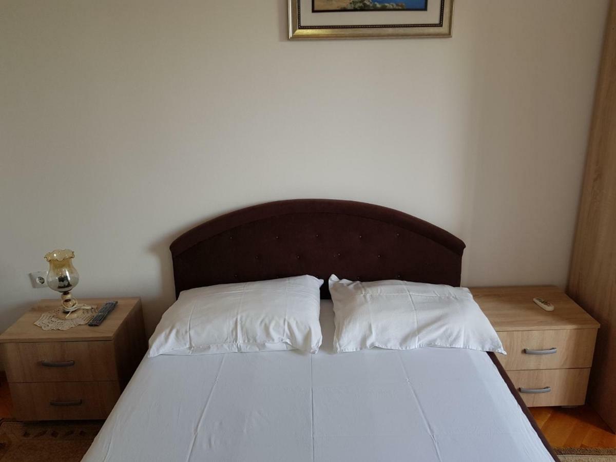 Sobe I Apartmani Marovic Petrovac ภายนอก รูปภาพ